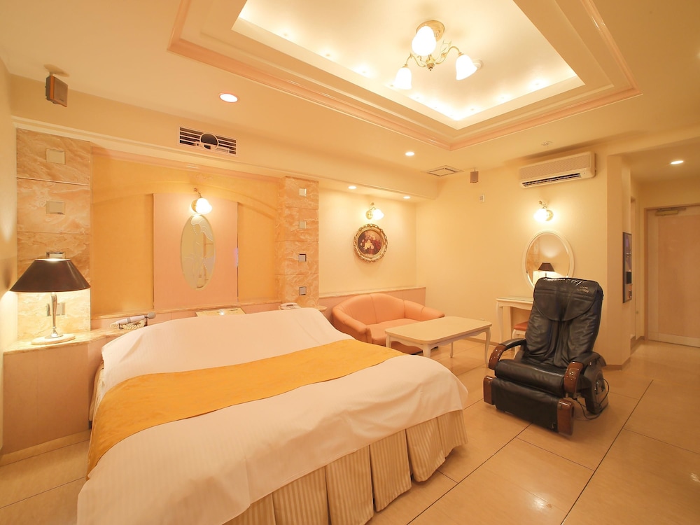 スタンダード ルーム クイーンベッド 1 台 (Couples Hotel) 客室4 | ファインガーデン堺 I ・ II