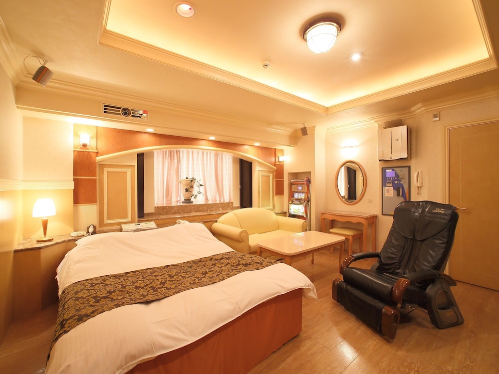 スタンダード ルーム クイーンベッド 1 台 (Couples Hotel) 客室4 | ホテル ファインガーデン桑名長島