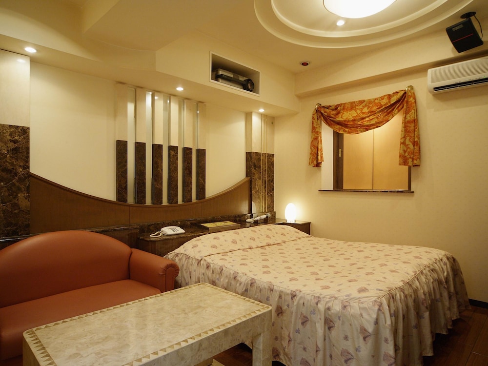 スタンダード ダブルまたはツインルーム クイーンベッド 1 台 (Couples Hotel) 客室1 | ホテルファイン大阪岬南一番地 I 店