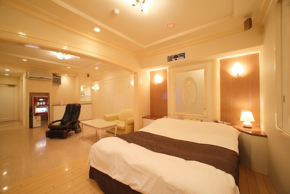 スタンダード ルーム キングベッド 1 台 (Couples Hotel) 客室2 | ファインガーデン京都南