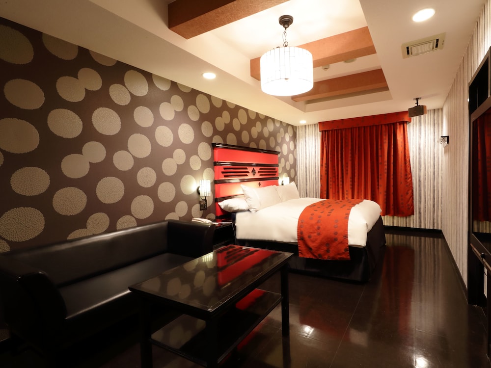 スタンダード ルーム キングベッド 1 台 (Couples Hotel) 客室29 | ホテル ファインガーデン鈴鹿