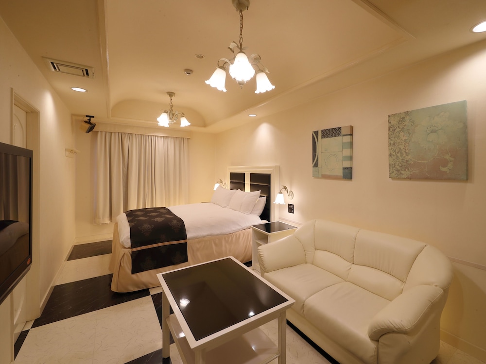 スタンダード ルーム キングベッド 1 台 (Couples Hotel) 客室25 | ホテル ファインガーデン鈴鹿