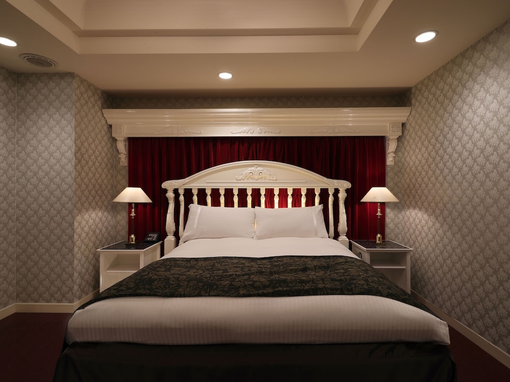 スタンダード ルーム キングベッド 1 台 (Couples Hotel) 客室19 | ホテル ファインガーデン鈴鹿