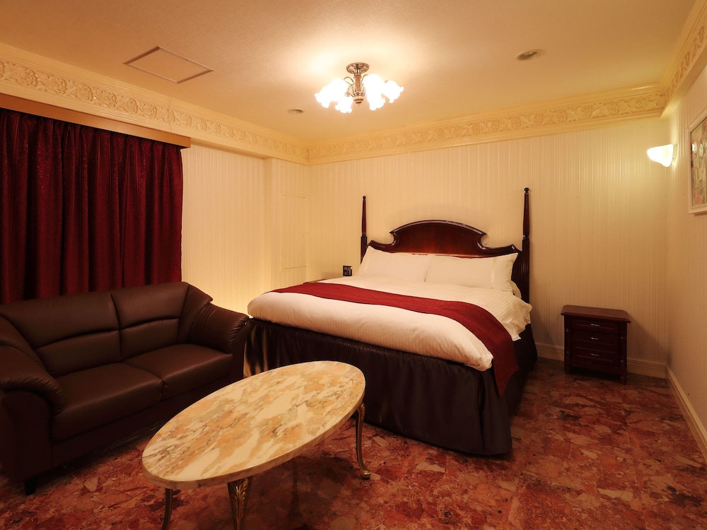 スタンダード ルーム キングベッド 1 台 (Couples Hotel) 客室5 | ホテル ファインガーデン鈴鹿