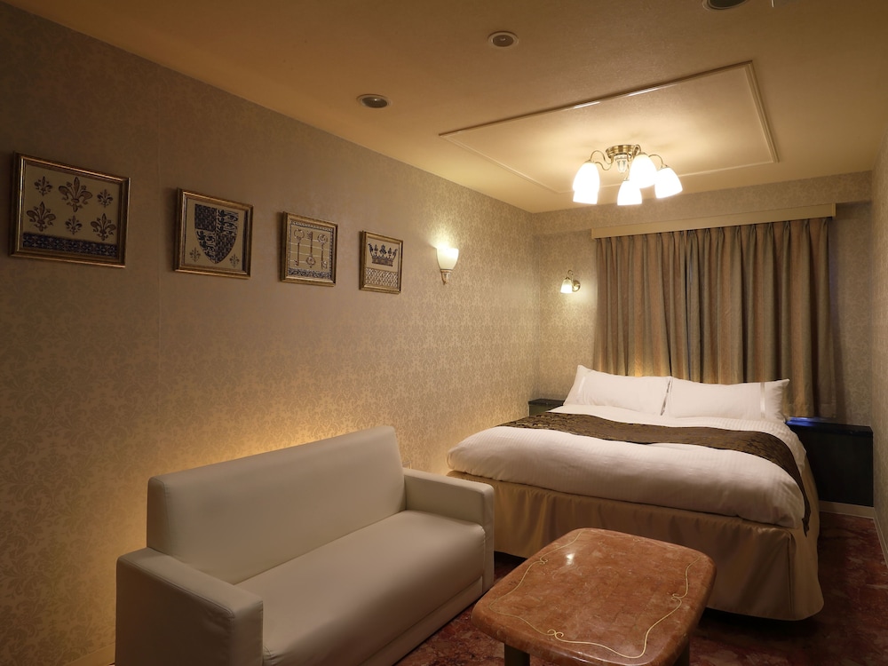 スタンダード ルーム キングベッド 1 台 (Couples Hotel) 客室8 | ホテル ファインガーデン鈴鹿