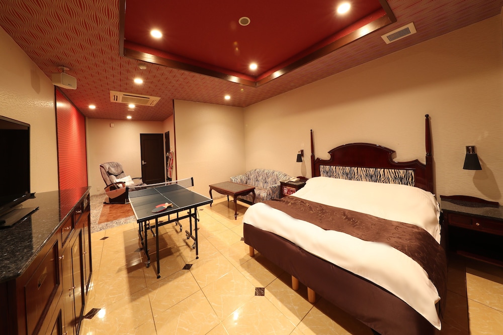 スタンダード ルーム クイーンベッド 1 台 (Couples Hotel) 客室2 | ホテル ファインガーデン松阪 III