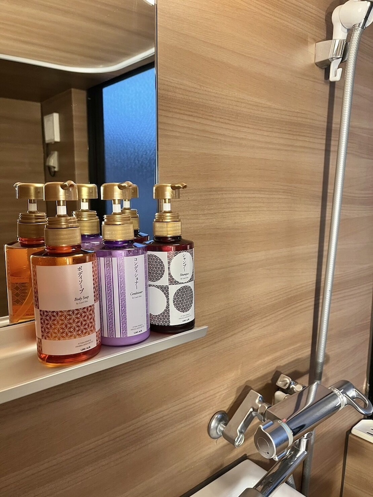 スタンダード ルーム 喫煙可 (当ホテルでは全プラン2泊以下の場合ご滞在中の清掃はございません3泊目以降から清掃のご案内をさせて頂きます) バスルーム2 | ホテルストーク那覇新都心