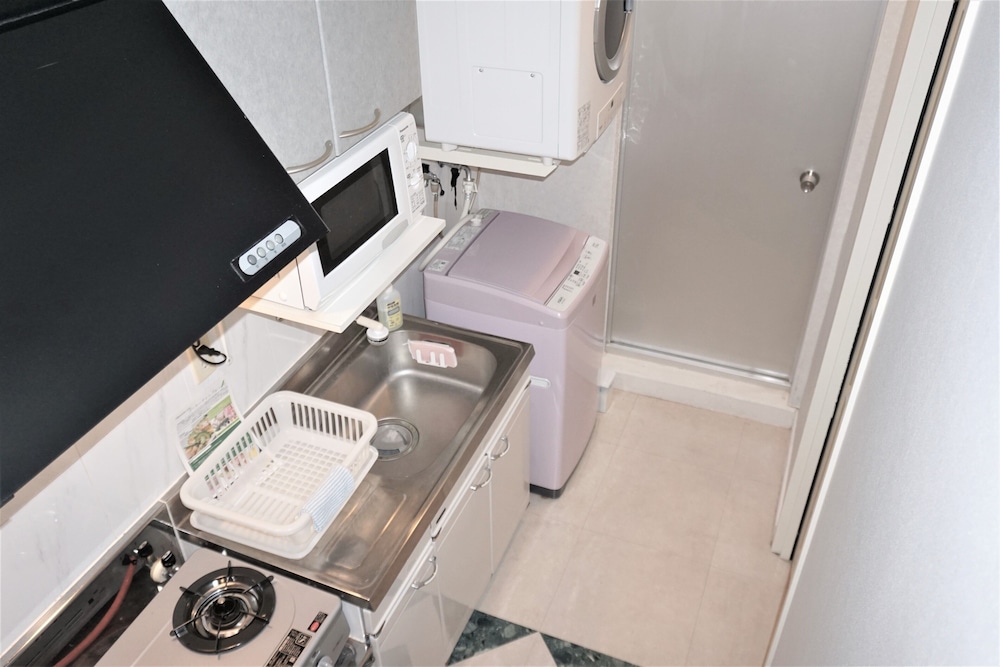 共用キッチン設備1 | 沖縄オーシャンフロントホテル 共用キッチン設備1 | 沖縄オーシャンフロントホテル