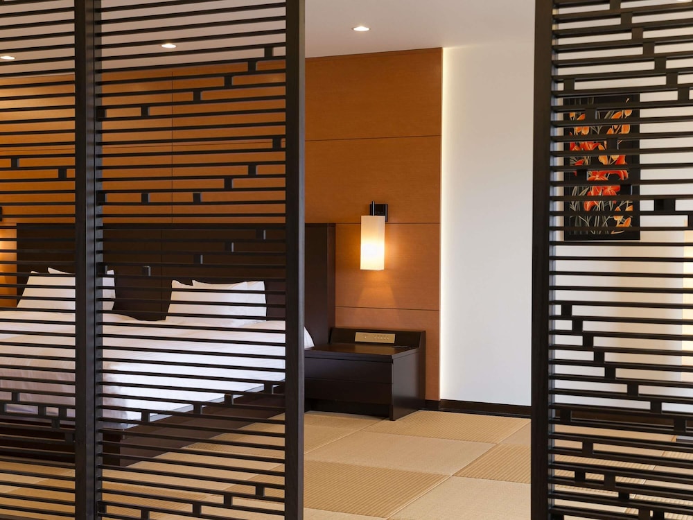 ジュニア スイート オーシャンビュー (Japanese Style) 客室8 | グランドメルキュール沖縄残波岬リゾート