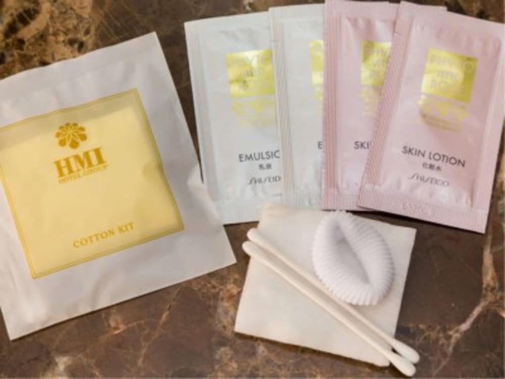 スタンダードツインルーム 禁煙(110cm ベッド x 2) 客室の設備とサービス1 | ザ クラウンパレス新阪急高知