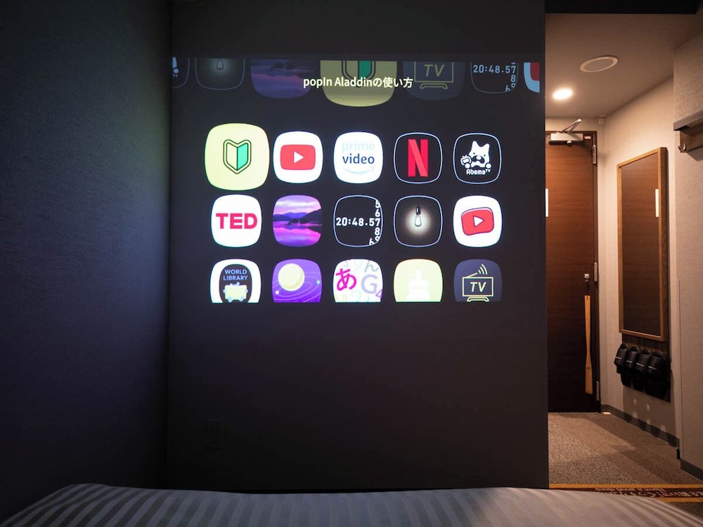 ［禁煙］シアタールーム 客室2 | スーパーホテル東京・赤羽駅南口