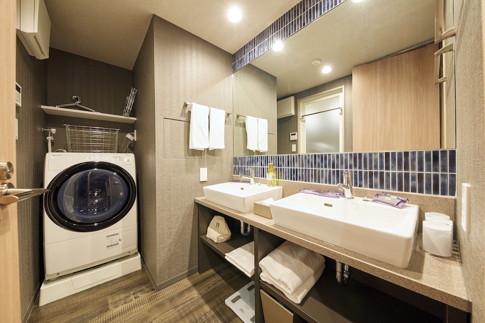 グランジャパニーズルーム 禁煙 (1-5名利用) バスルーム1 | MONday Apart Premium 秋葉原浅草橋ステーション