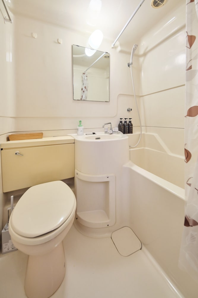 上野193B バスルーム0 | TORA Hotel Ueno 193D