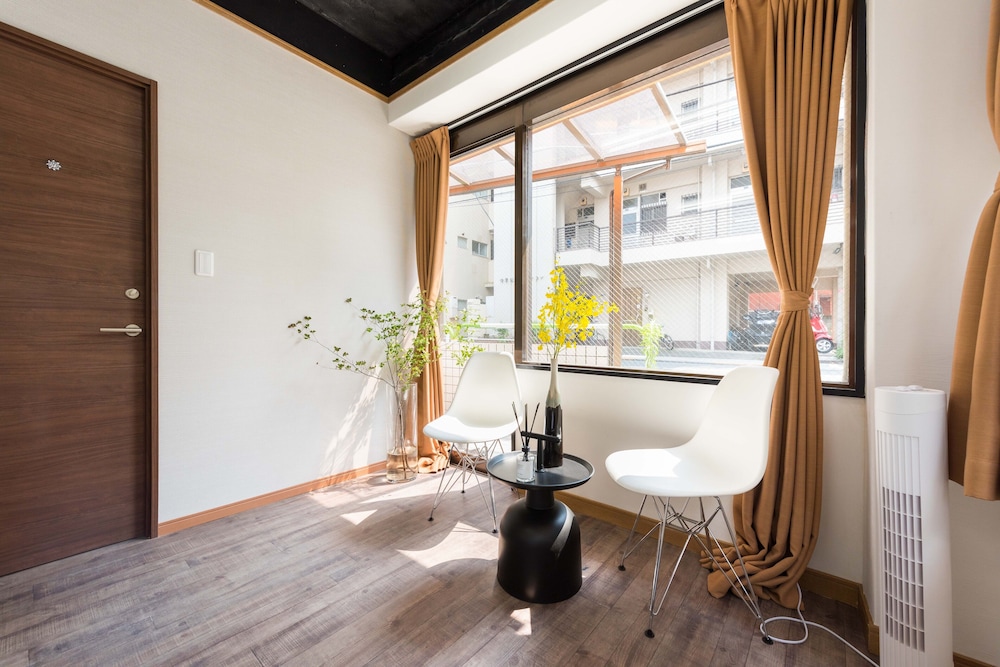 中里101 リビング エリア1 | TORA HOTEL Komagome A