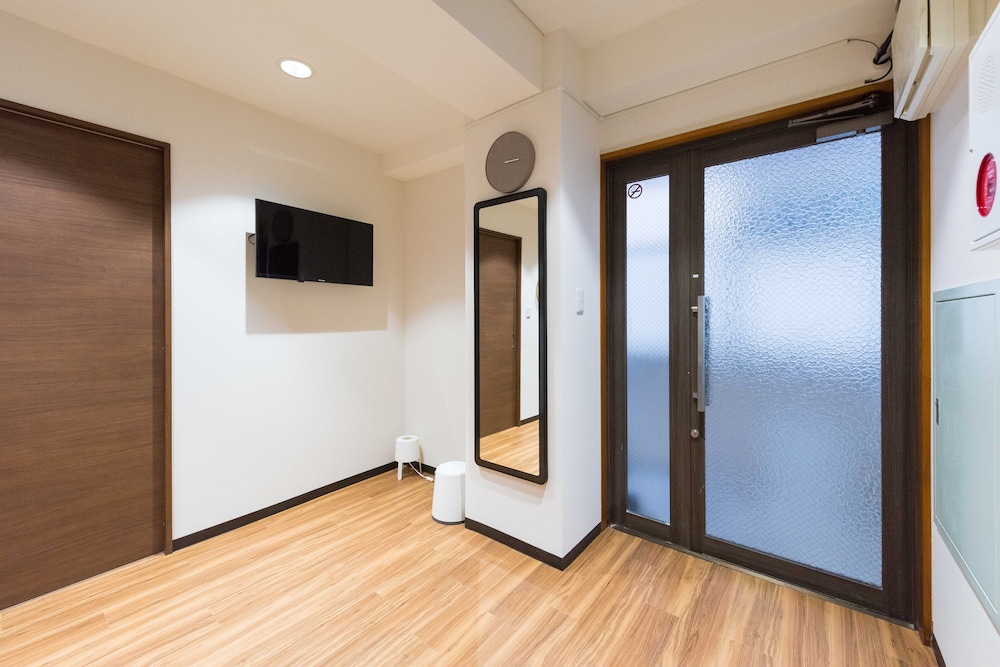 中里201 リビング エリア11 | TORA HOTEL Komagome B