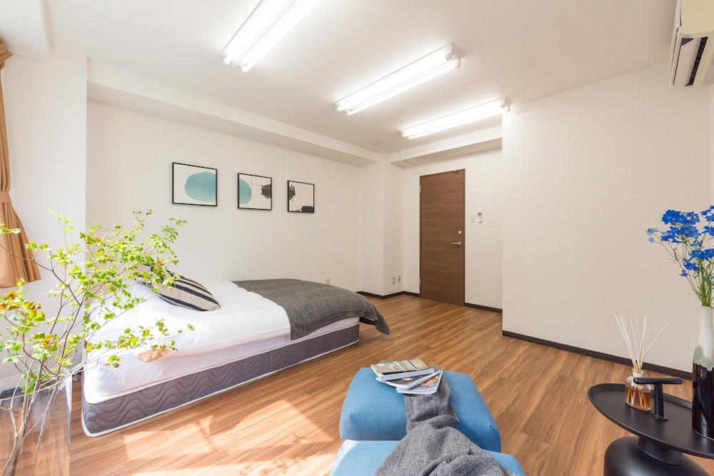 中里201 リビング エリア1 | TORA HOTEL Komagome B