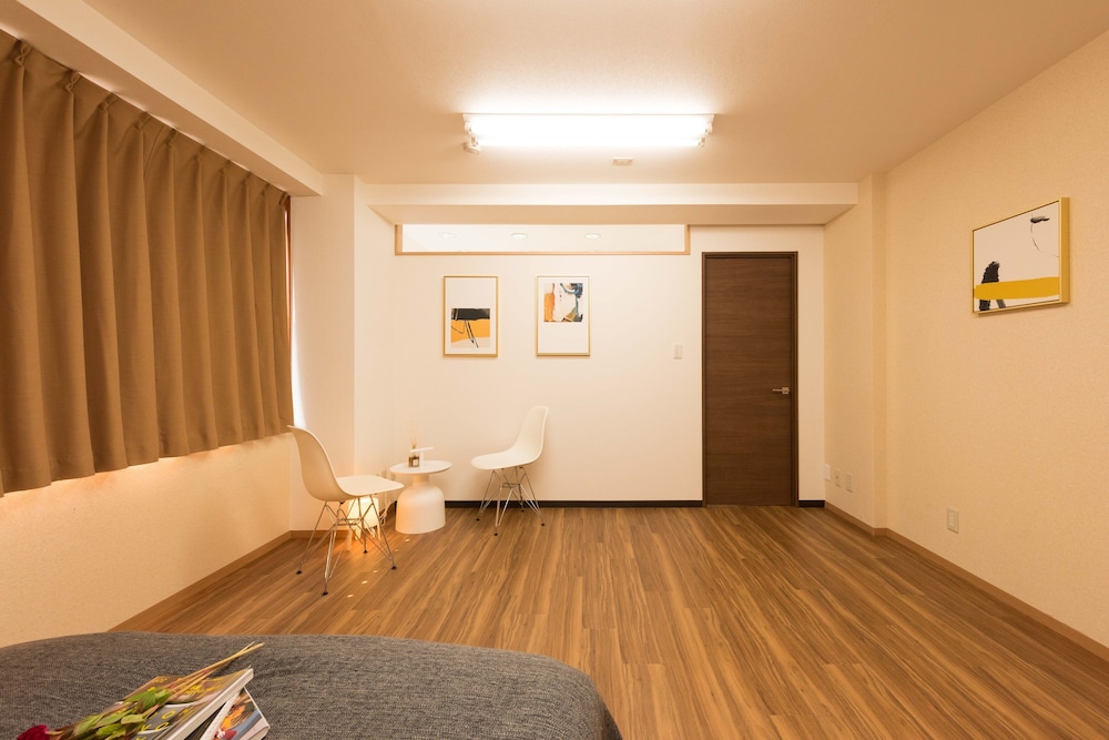 中里201 リビング エリア5 | TORA HOTEL Komagome B