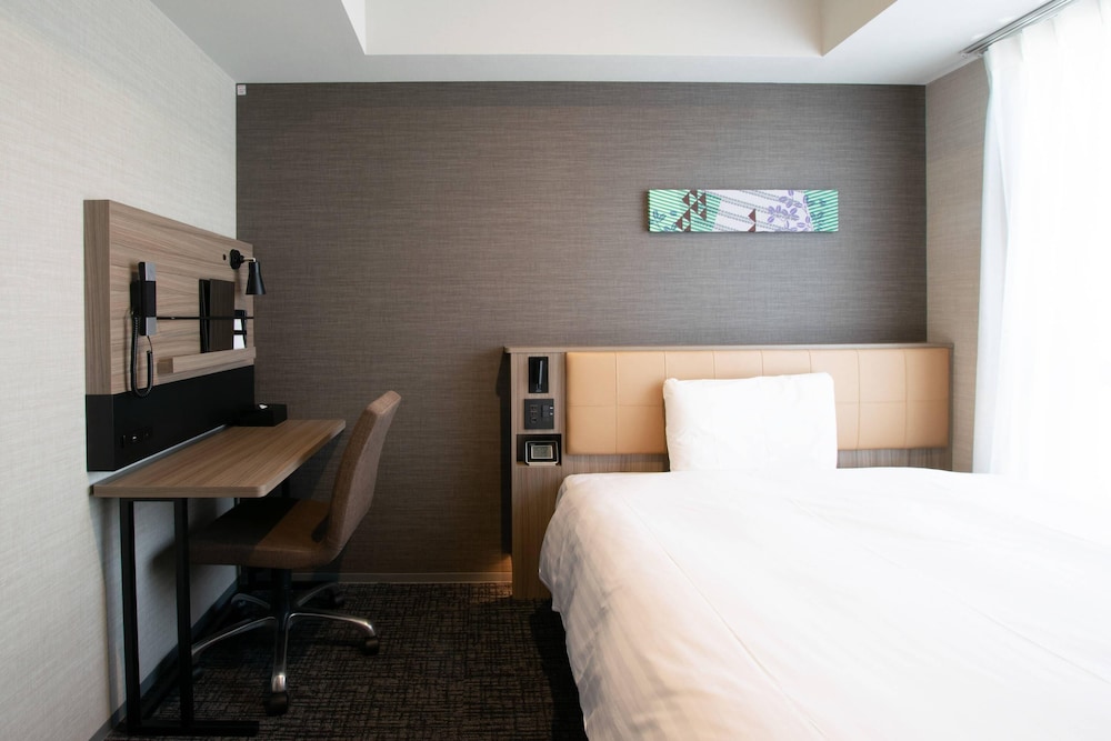 スタンダード ルーム ダブルベッド 1 台 禁煙 客室4 | コンフォートホテルERA京都東寺