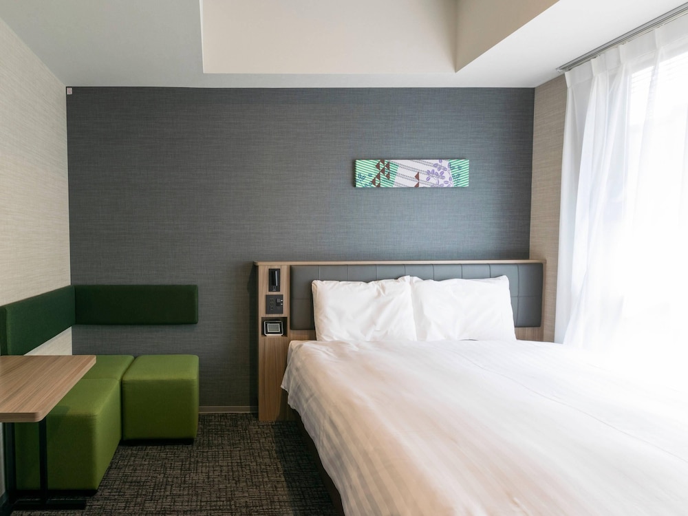 スタンダード ルーム クイーンベッド 1 台 禁煙 客室2 | コンフォートホテルERA京都東寺