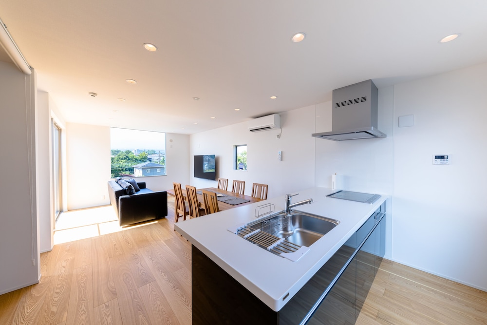 ヴィラ 3 ベッドルーム 禁煙 専用簡易キッチン0 | Frame View Mt.Fuji Villa-east-