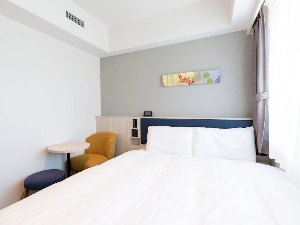 スタンダード ルーム クイーンベッド 1 台 禁煙 客室4 | コンフォートホテル京都堀川五条