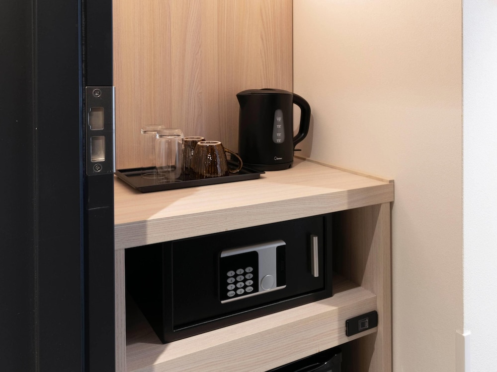 スタンダード ルーム クイーンベッド 1 台 禁煙 客室2 | コンフォートホテル京都堀川五条