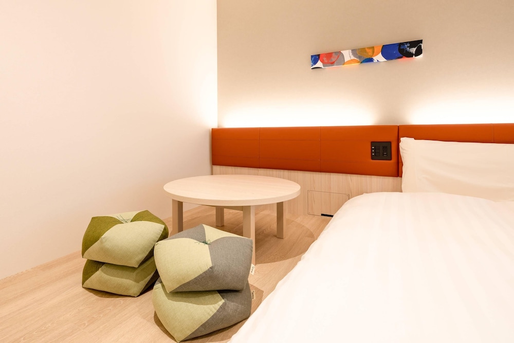 スタンダード ルーム シングルベッド 3 台 禁煙 客室4 | コンフォートホテル京都堀川五条