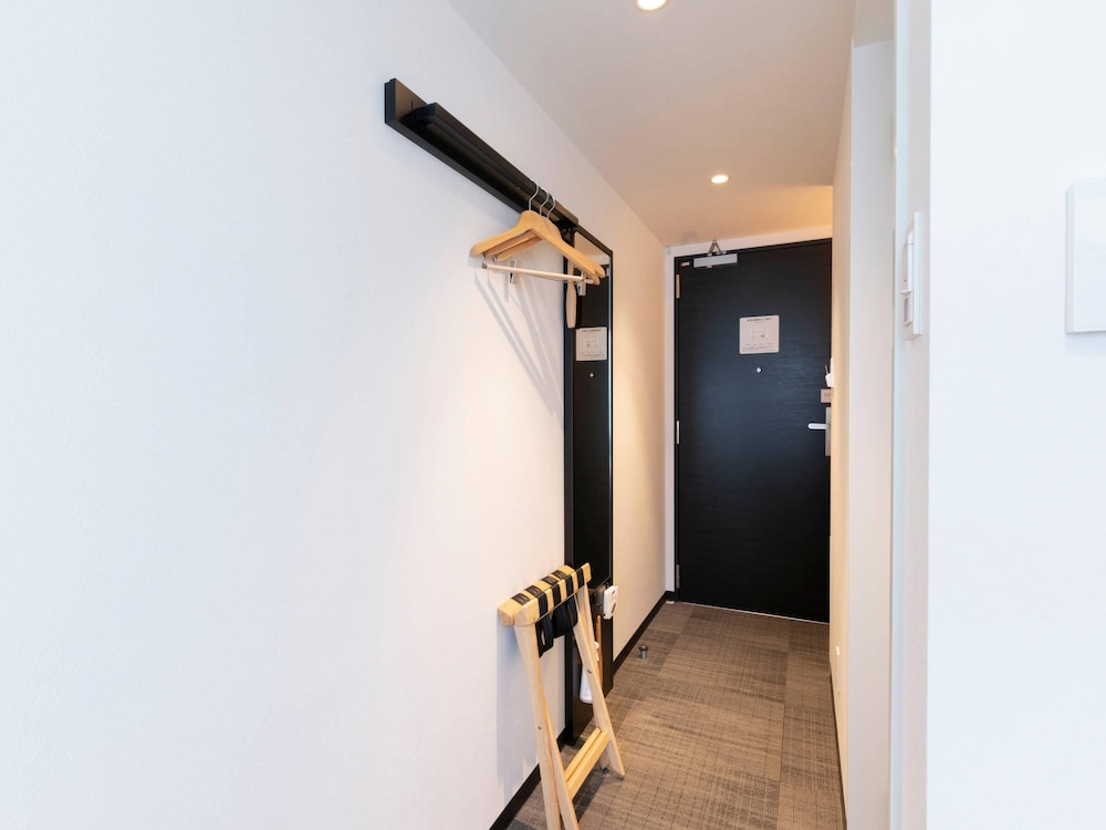 スタンダード ルーム ダブルベッド 1 台 禁煙 客室4 | コンフォートホテル京都堀川五条