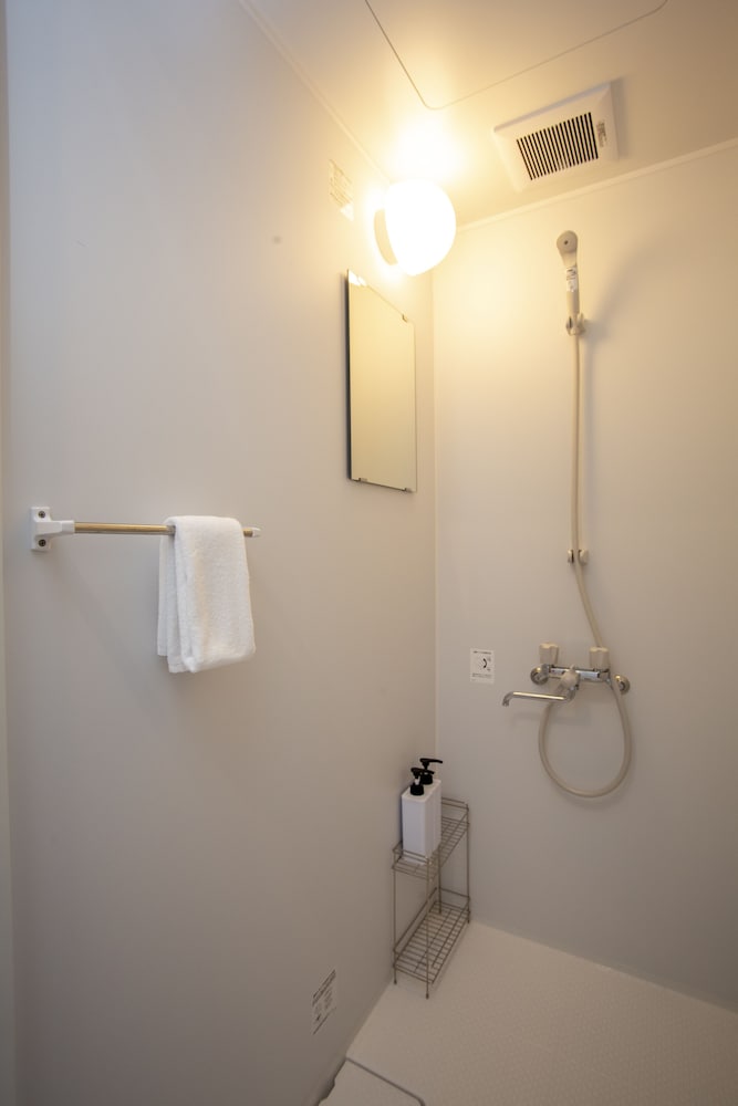 ツインルーム 禁煙 共用バスルーム0 | The RYOKAN O