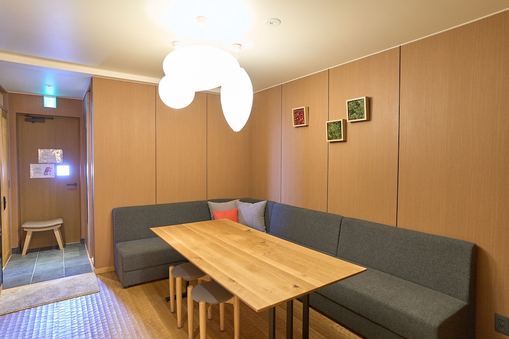 ファミリー スイート 禁煙 客室4 | MATERIAL 府庁前