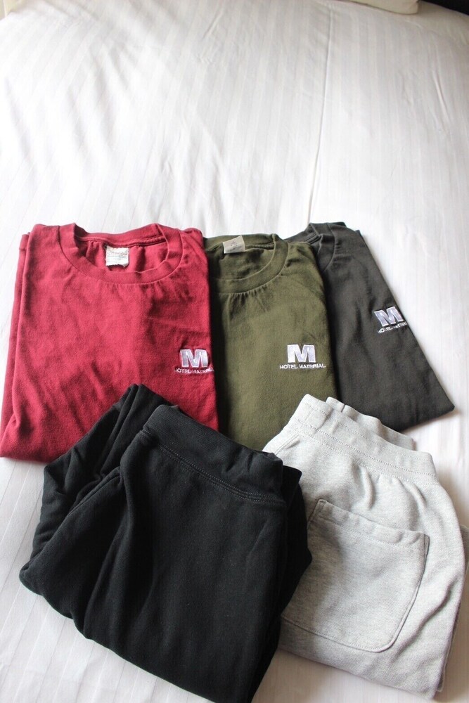 コンフォート ダブルまたはツインルーム 禁煙 客室6 | MATERIAL 府庁前