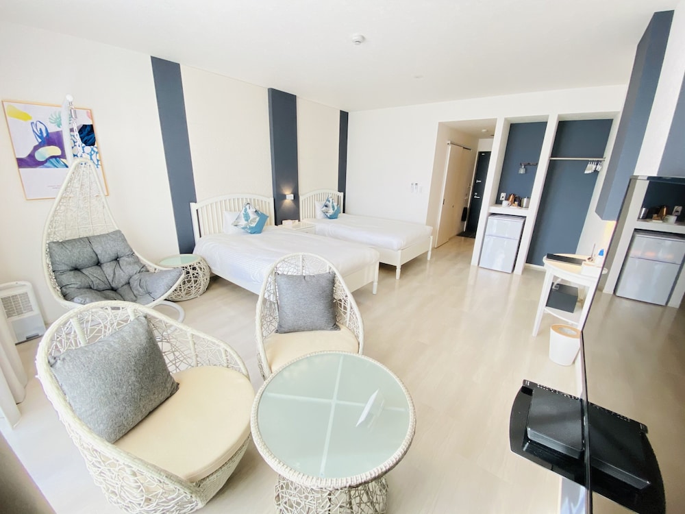 デラックス ツインルーム 禁煙 客室1 | ララマーレ古宇利