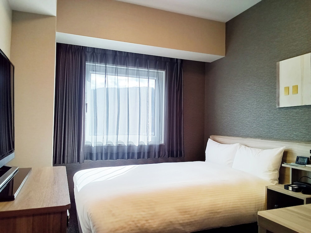 セミダブルルーム　禁煙 | ホテルルートイン津山駅前