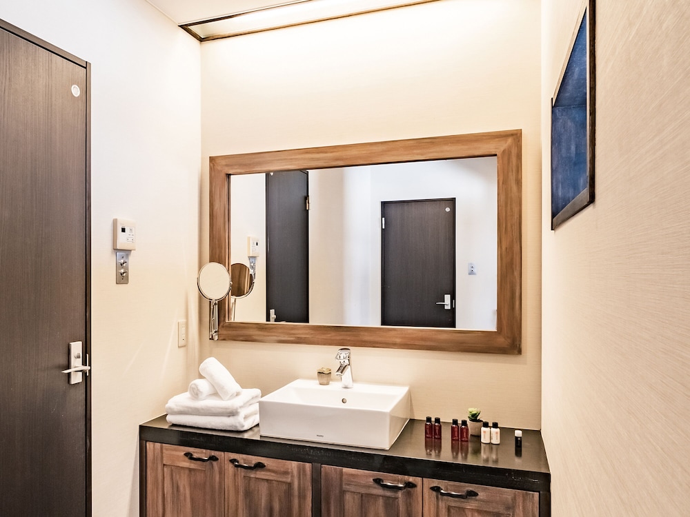 オーシャンビューラグジュアリースイート 禁煙 客室1 | ザ・ビーチテラス ホテルアオ石垣