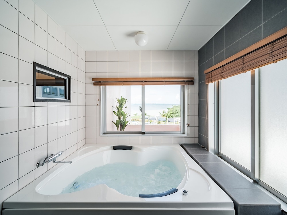 オーシャンビューラグジュアリースイート 禁煙 バスルーム0 | ザ・ビーチテラス ホテルアオ石垣