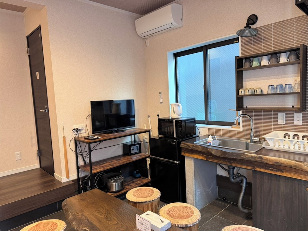 一棟貸し 専用キッチン3 | 宿家 上野離宮