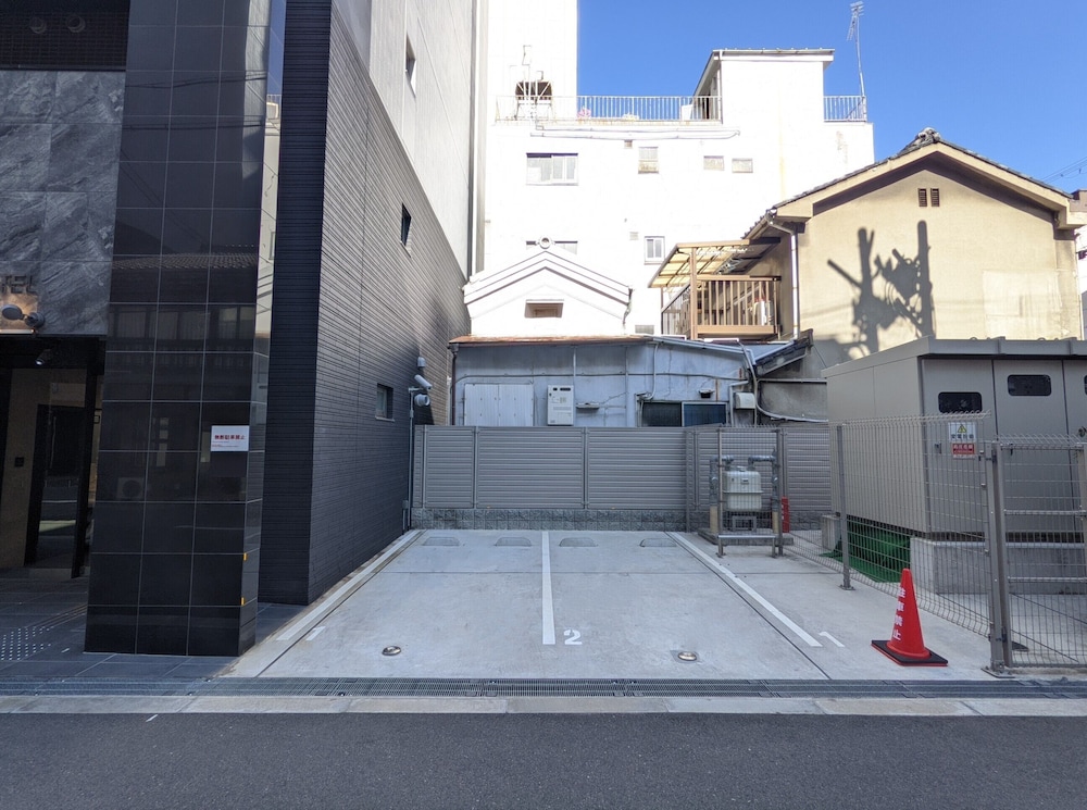 バリアフリー駐車場1 | エスリードホテル難波サウス Ⅲ バリアフリー駐車場1 | エスリードホテル難波サウス Ⅲ