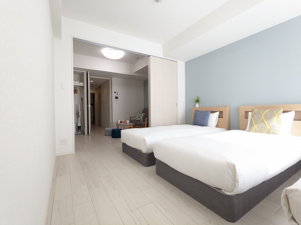 スーペリア アパートメント シングルベッド 3 台 禁煙 客室6 | エスリードホテル難波サウス Ⅲ