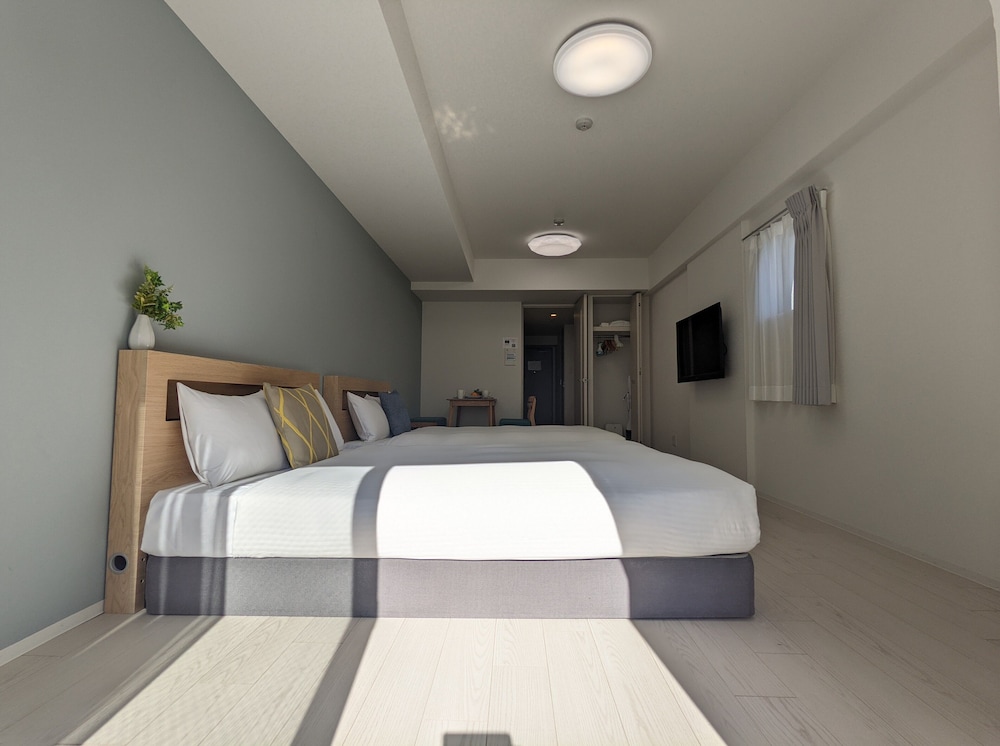 シティ アパートメント ダブルベッド 2 台 禁煙 客室5 | エスリードホテル難波サウス Ⅲ