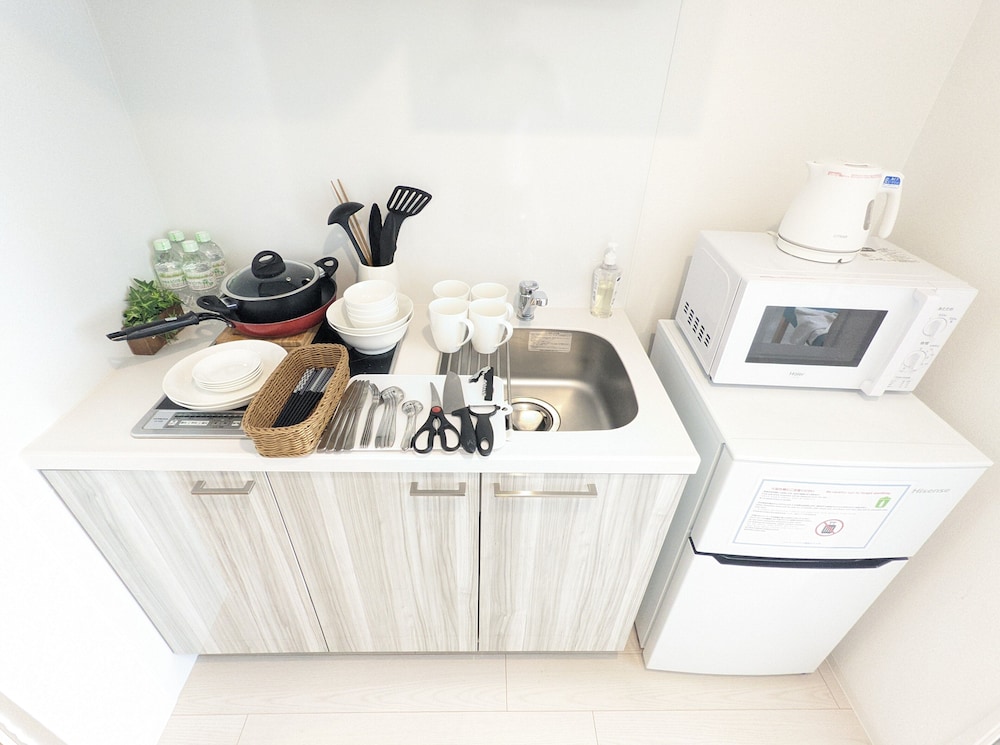 デラックス アパートメント ダブルベッド 2 台 禁煙 シティビュー 専用キッチン0 | エスリードホテル難波サウス Ⅲ
