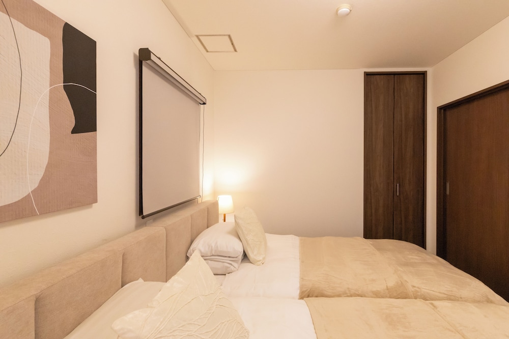 スーペリア ペントハウス 3 ベッドルーム 禁煙 パークビュー 客室3 | プレシオーソ梅田