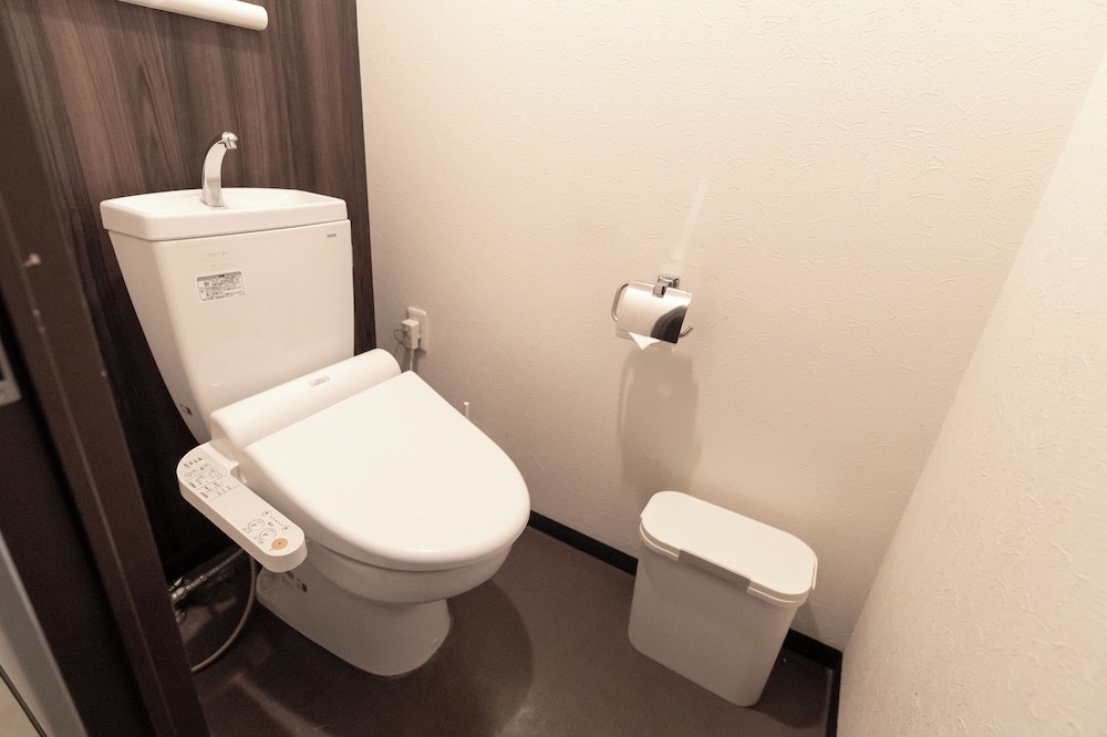 スーペリア ペントハウス 3 ベッドルーム 禁煙 パークビュー バスルーム0 | プレシオーソ梅田