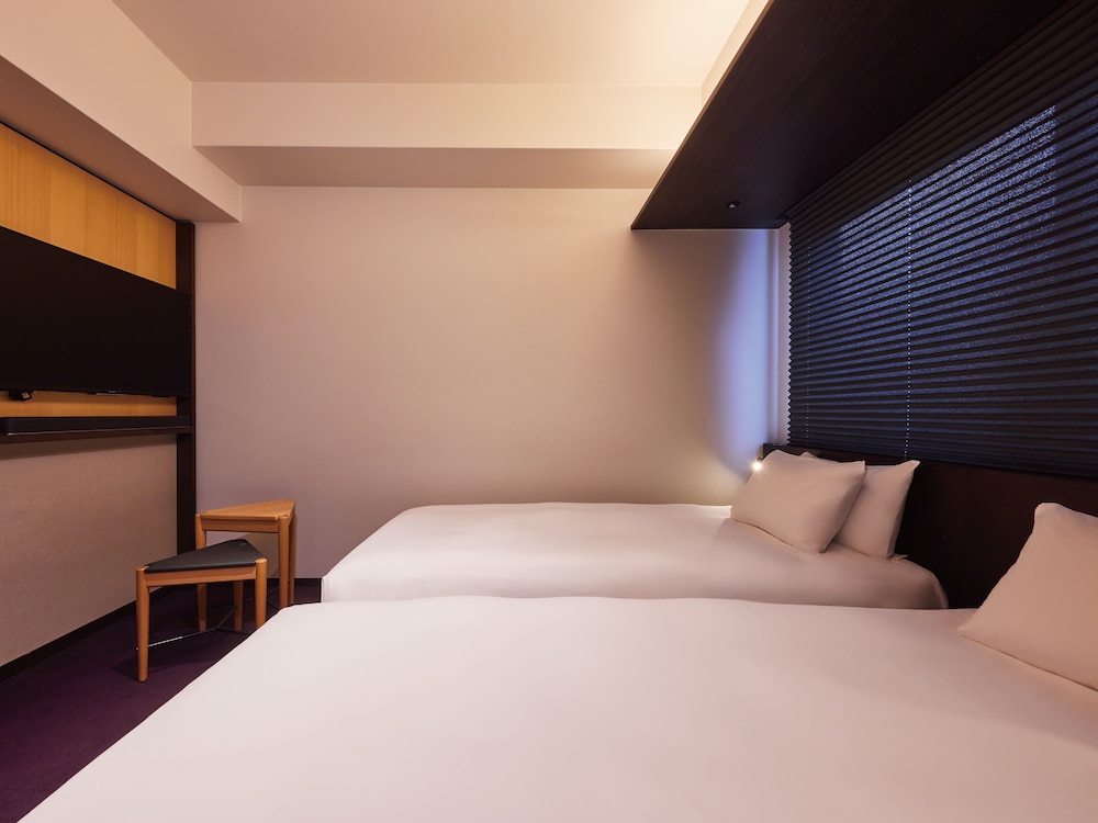スーペリアーツイン 禁煙（20平米） 客室5 | アゴーラ 京都四条