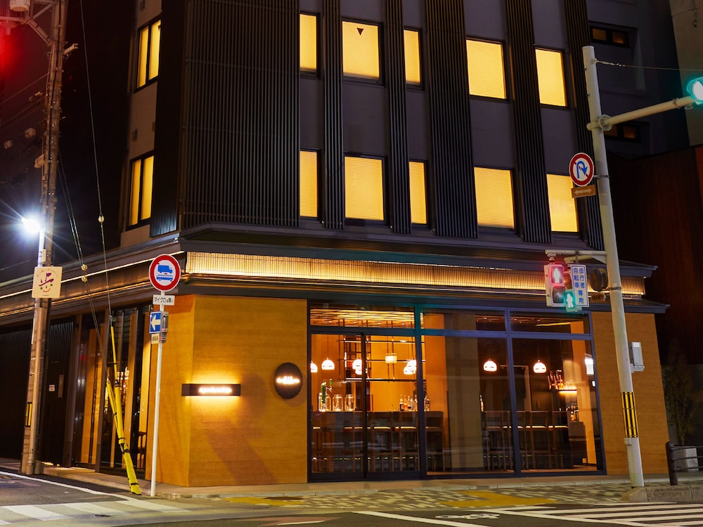 外観1 | アゴーラ 京都四条