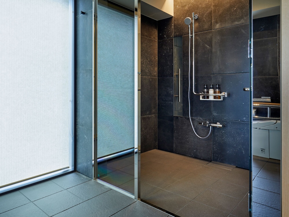 コーナーツイン (ユニバーサル) 禁煙（28平米） バスルーム0 | アゴーラ 京都烏丸