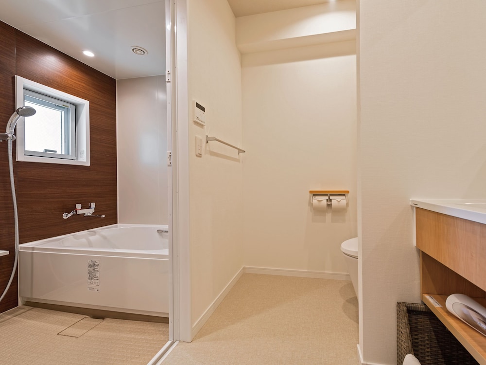 プレミアムスイートコンド 4ベッド 禁煙 バスルーム3 | プライベートコンド北谷 ジャーガル by コルディオプレミアム