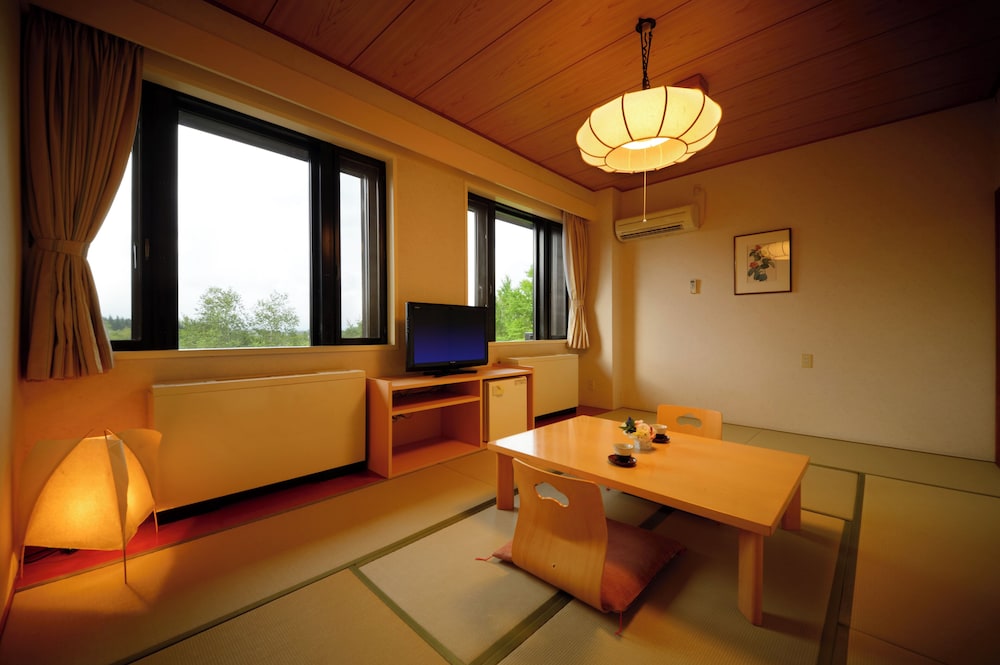 スタンダード和室8~10畳 客室1 | 安比高原森のホテル