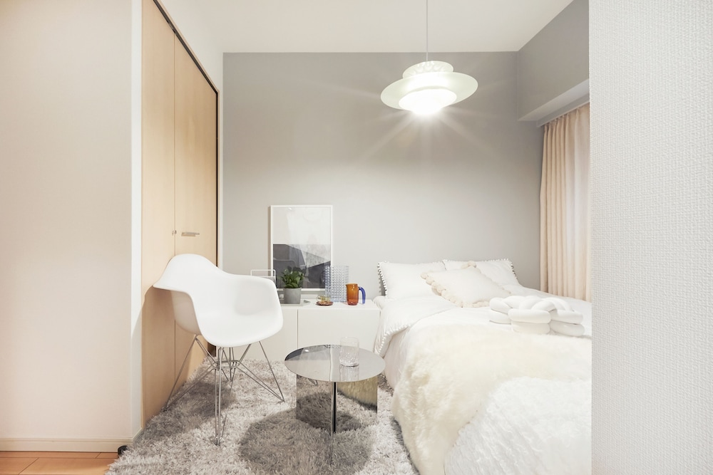 客室1 | P OIN T - Shinjuku Kabukicho Designer's Apartment I 客室1 | P OIN T - Shinjuku Kabukicho Designer's Apartment I