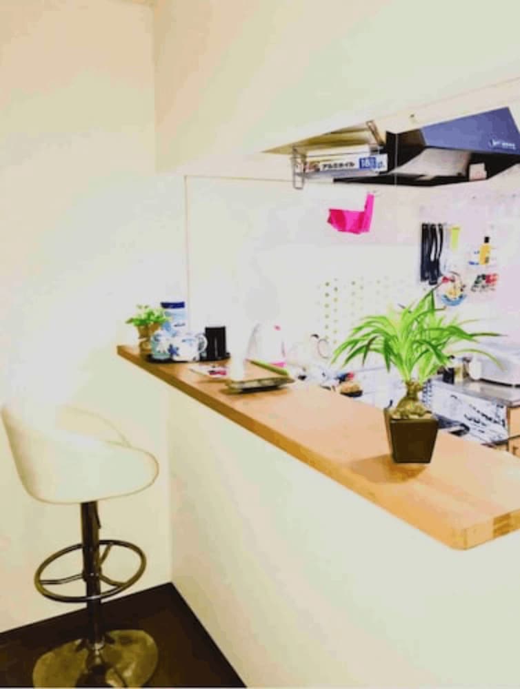 アパートメント リビング エリア1 | 日光ドリームハウス