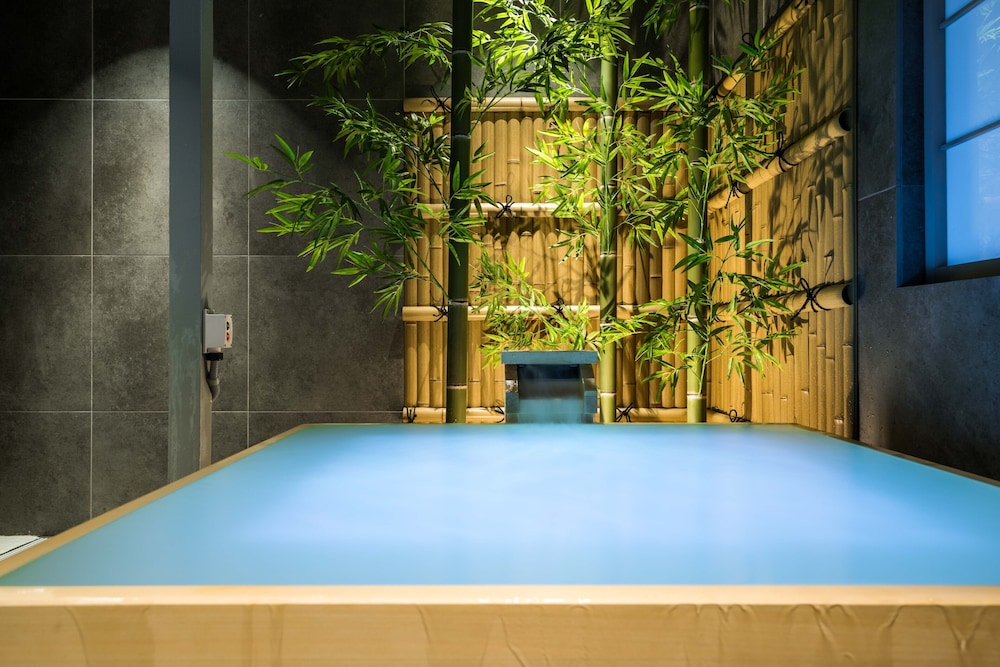 一棟貸し 専用スパ浴槽4 | 今昔荘 大阪 弁天町 - 光湯屋 -